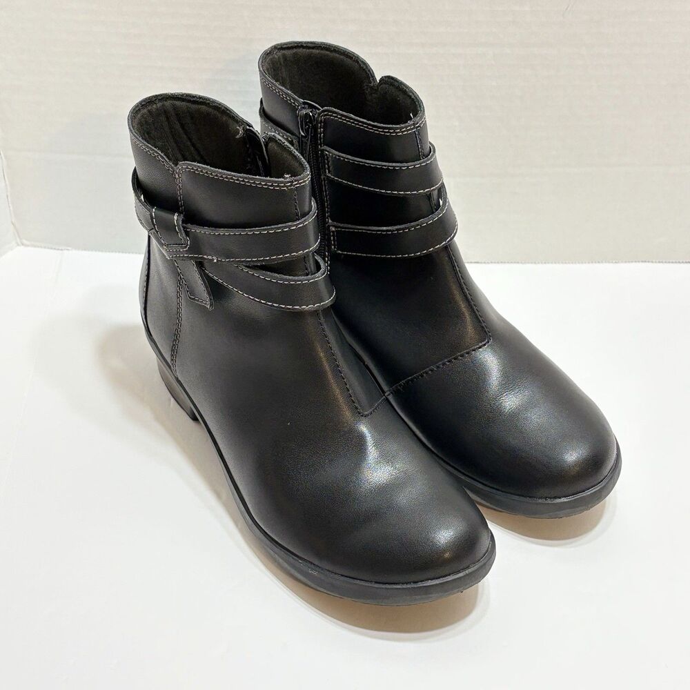 Clarks Womens Angie Spice Booties Black Leather 9M Biker Lite Minimalist